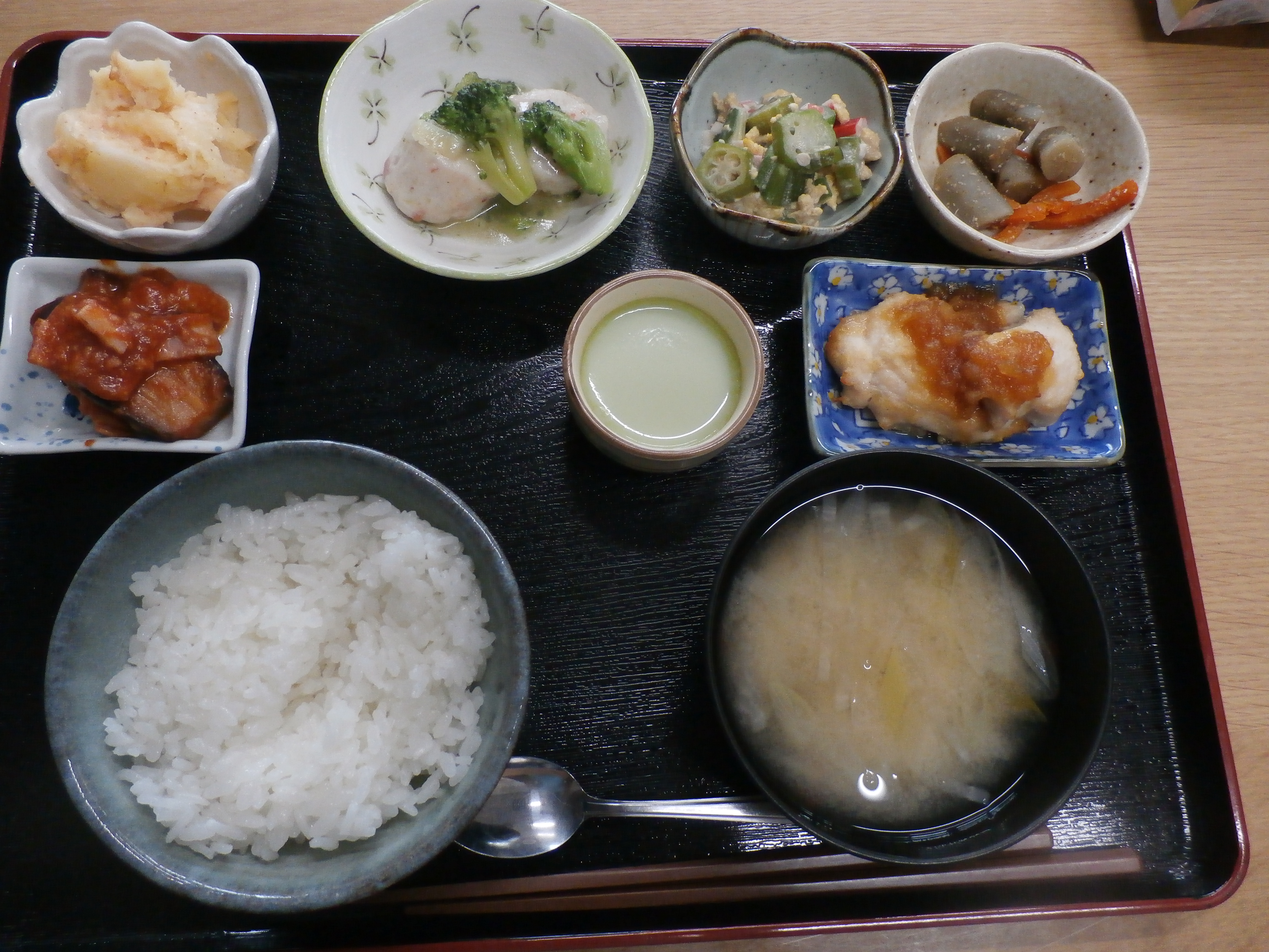 6月18日(日)昼食メニュー 6月18日(日)昼食メニュー
