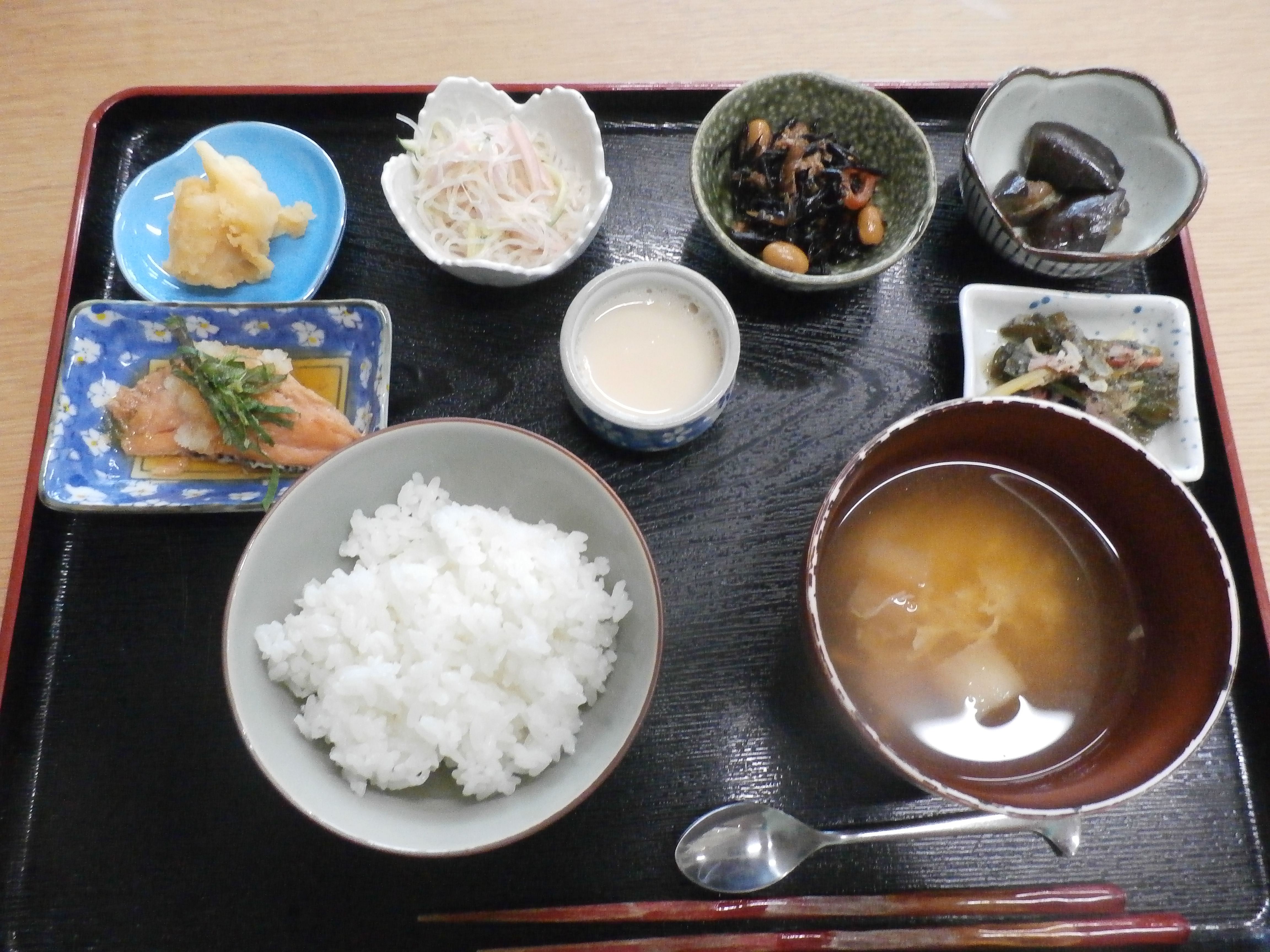 ８月２５日(金)昼食メニュー
